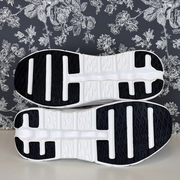 LOEWE x On Running Cloudtilt 2 Athletic Sneakers size 8 EU39 Pink White Shoes - Picture 6 of 11